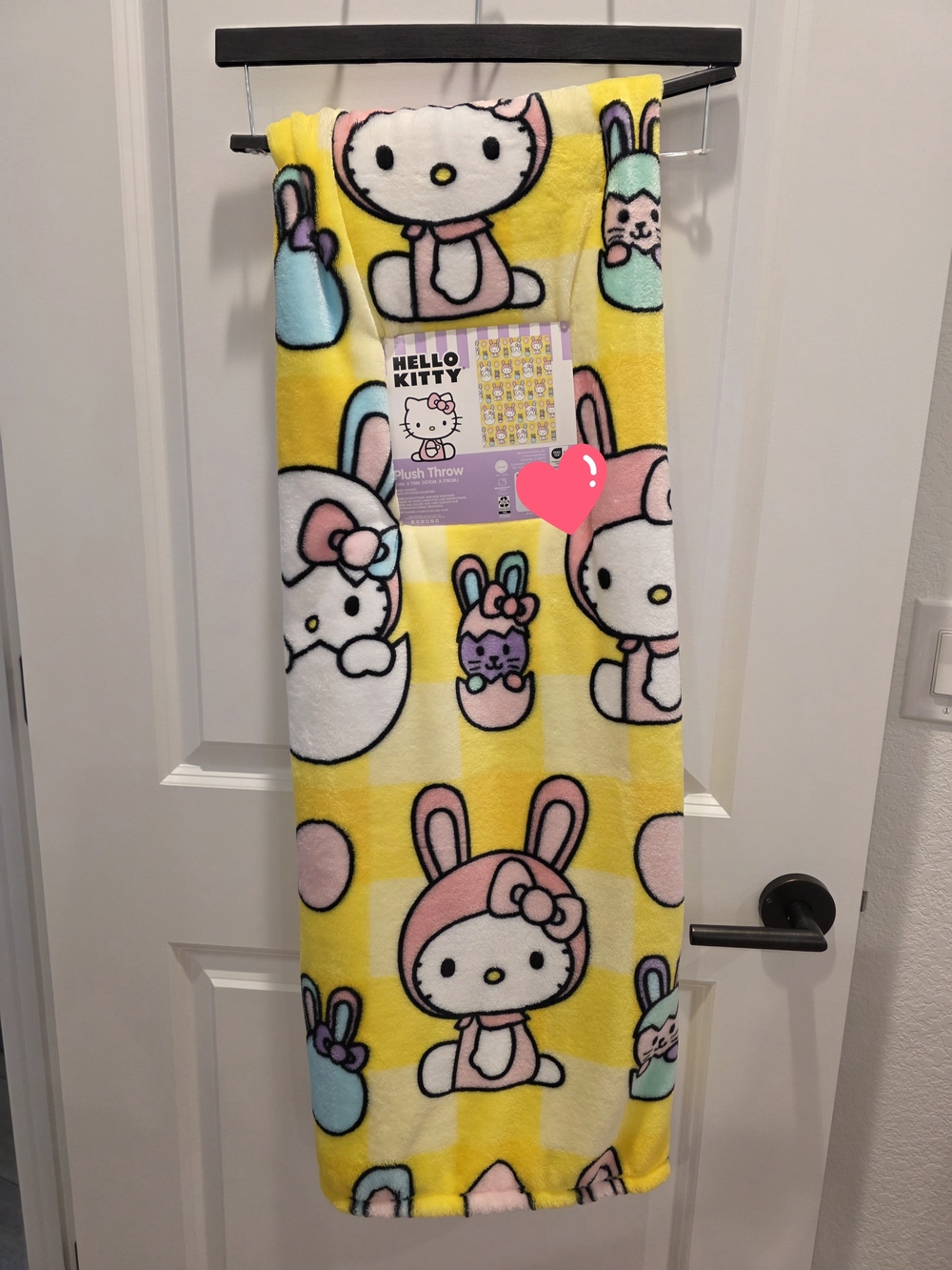 NWT Hello Kitty Yellow Easter Throw